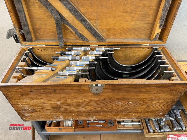 Lot 1-1697 - (1) partial Mic set, from 1" to 12".