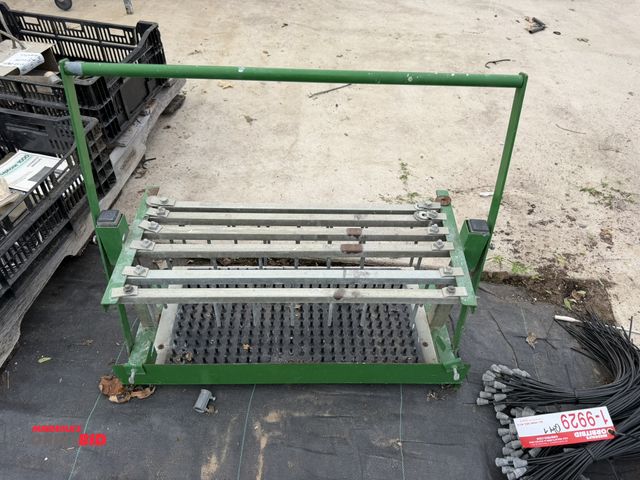 Lot 1-9960 - (1) Econo Popper Plug Manual plug extrusion tool, plate is 20 3/4" x 11".
