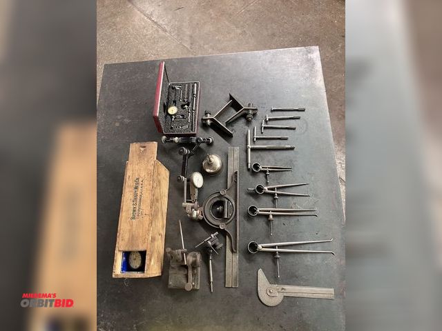Lot 1-3560 - Machinist Tool Set