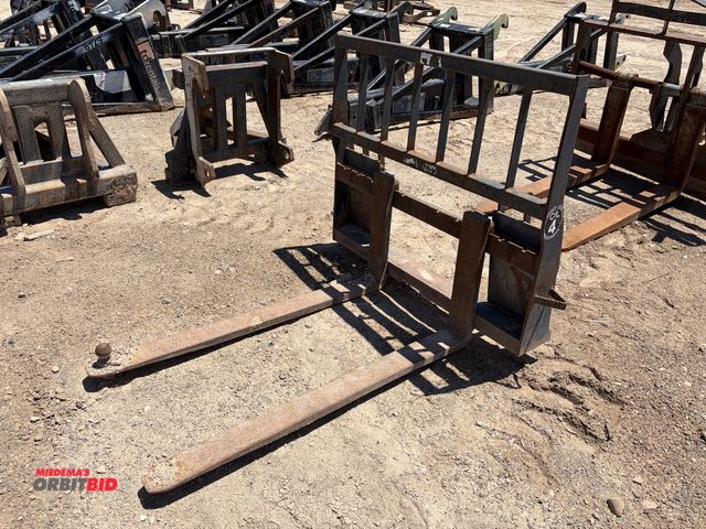 Lot 1-18251 - (1) Construction Attachments Skid Steer pallet forks, forks are 48" long x 4" wide