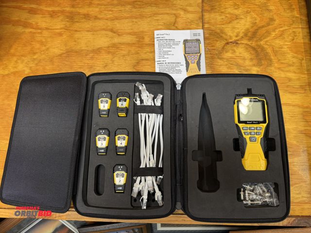 Lot 1-4567 - (1) Klein Tools VDV Scout Pro 3 voice data and video cable testing short detector, unknown if comple...