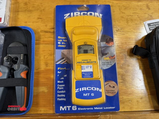 Lot 1-4573 - (1) Zircon MT6 electronic metal stud and rebar locator.
