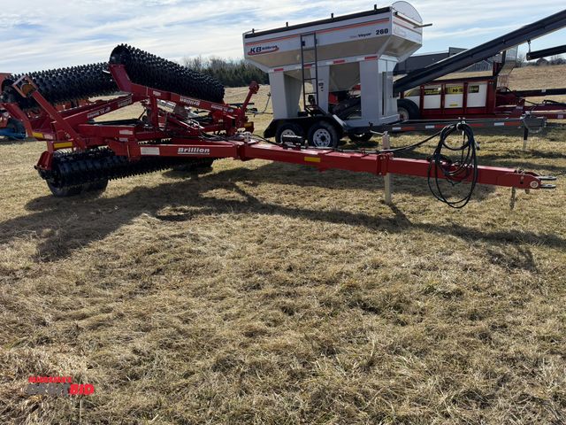 Lot 1-11830 - (1) Landoll/Brillion, model XL28, XL Series cultipacker, 28' optional width rollers with 13' main pu...