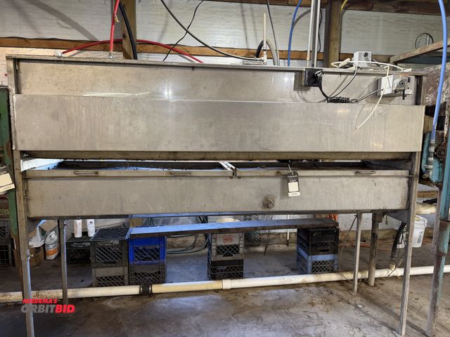 Lot 1-102503 - (1) Stainless washer and waxer, 24" wide x 105" long