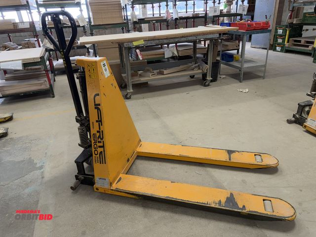 Lot 1-16149 - (1) Lift Rite, model ERGO3000 NOMIC, 3000 lb. capacity, 12V electric, walk behind pallet jack, with ...