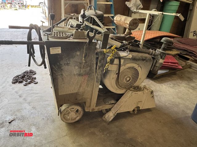 Lot 1-14235 - (1) Wedge, model CS30HP, walk-behind concrete saw, 18" blade diameter, 4-cylinder gas engine, 170 ho...