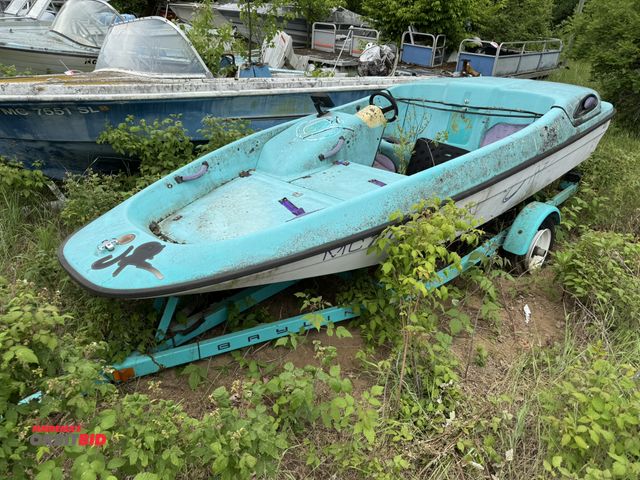 Lot 1-6626 - (1) Bayliner Jazz 14' Jet Boat, Hull ID #USJP55JAF393, for parts or repair, winning bidder responsib...