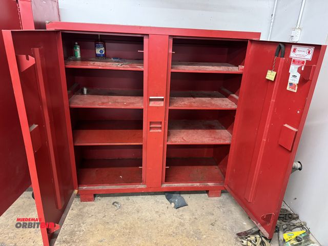 Lot 1-6353 - (1) Dayton Jobox, model 6A579C, 60" long x 24" deep x 59.5" tall, 2000 max capacity, top left corner...