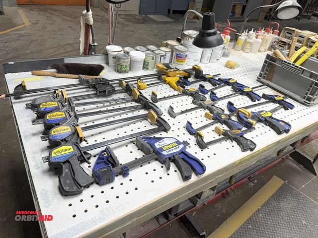 Lot 1-16459 - Large lot of assorted quick grip bar clamps, includes Irwin, Quick Grip, various sizes, and small to...