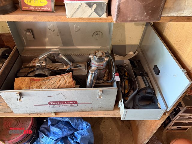 Lot 1-3297 - Porter cable electric saw sall, (2) sanders, and electric circular saw