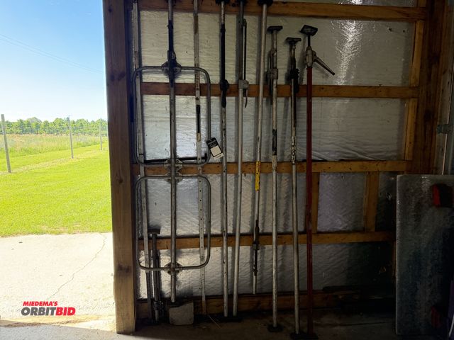 Lot 1-102545 - (9) Assorted load bars, some need repair