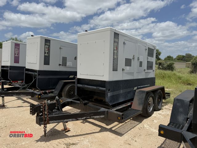 Lot 1-9453 - (1) 2014 HiPower towable generator, model HRJW205T6, 205 KW, 4-cylinder John Deere diesel engine, mo...