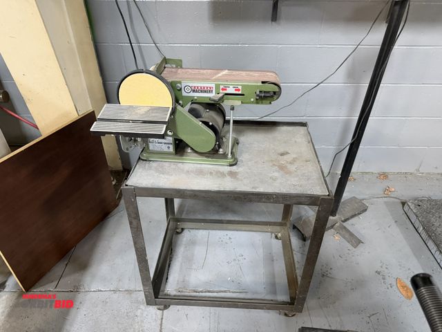 Lot 1-18719 - (1) Central Machinery belt and disc sander, 4" x 36" belt sander, 6" diameter disc sander, includes ...