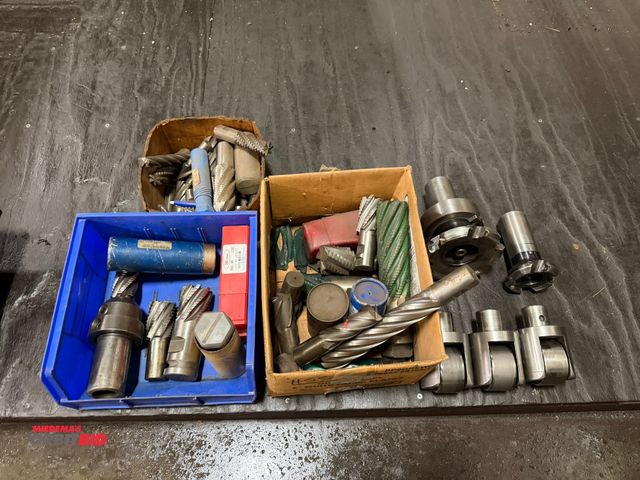 Lot 1-6496 - Lot of assorted high speed steel end mills, HE tools, (2) face mills, 5.5" and 3", and steady rest i...