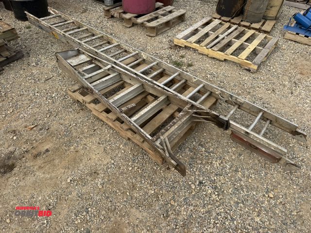 Lot 1-18266 - (1) 24' aluminum extension ladder, and (1) 6' aluminum extension ladder.