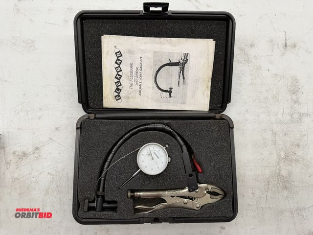Lot 1-6120 - (1) "The Flex Bar" disc rotor and ball joint gauge kith with plastic case.