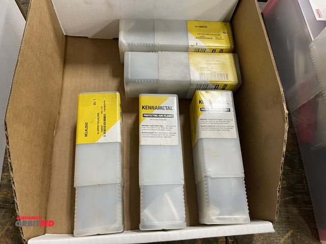 Lot 1-19434 - Lot of (5) Kennametal KL Series tool holders, (2) MCLNL204D, (1) MTFNR204D, (1) MVJNL163D, and (1) 4...