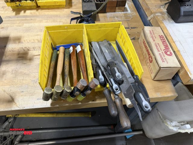 Lot 1-18847 - Lot of (3) brass hammers, (2) combination hammers, and lot of assorted hand files.