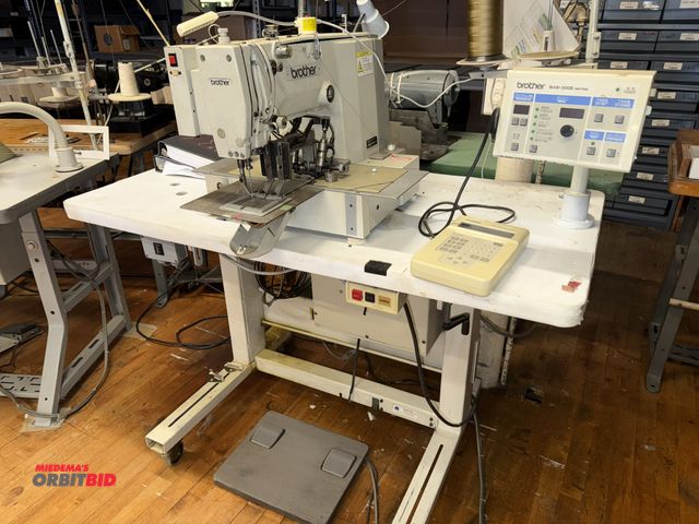 Lot 1-4653 - (1) Brother Industries LTD, model BAS-311E-21, commercial sewing machine, S/N K6521453, automated, 3...