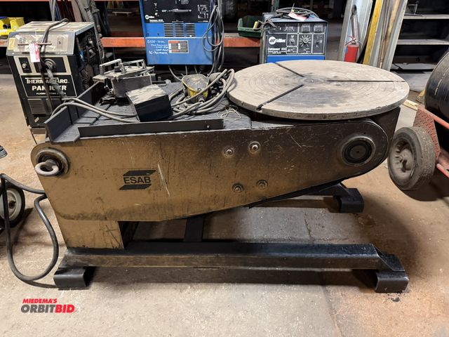 Orbitbid.com - Lot 1-10621 - (1) ESAB adjustable tilt welding ...