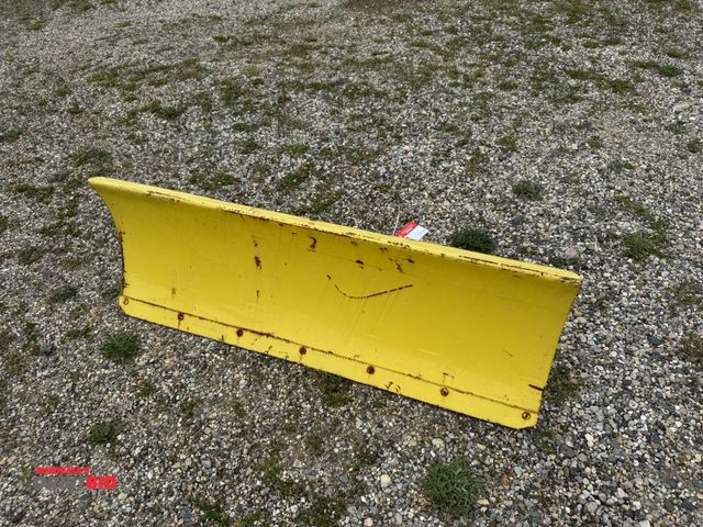 Lot 1-6677 - (1) John Deere 46" blade-200, pin #M03270X110660.