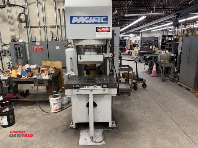 Lot 1-1633 - Pacific 150PF II Hydraulic Gap Frame Press 150-Ton, Crown Mounted Hydraulic Power Supply, 24" x 38" ...