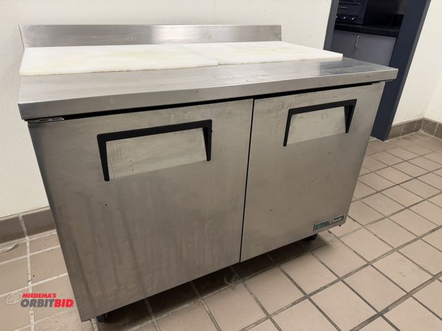 Lot 1-11100 - (1) True, model TWT-48-HC, 2-door stainless steel refrigerated cabinet, 48" width x 36" height x 30"...