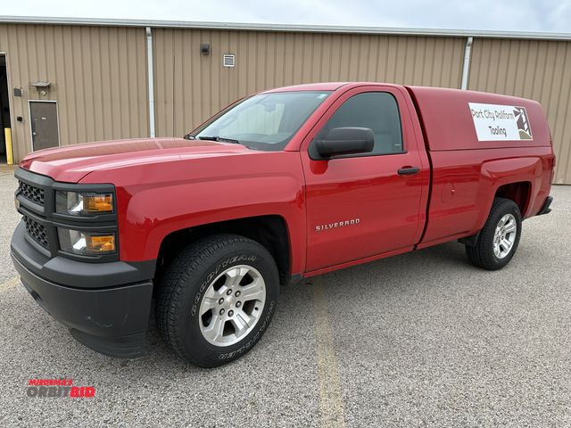 Lot 1-19518 - 2013 Chevrolet Silverado Regular Cab Pickup Truck 2-WD pickup truck, 4.3 liter gas engine, automatic...