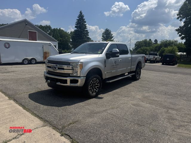 Lot 1-17380 - 2019 Ford F350 Regular Cab Pickup Truck 4x4
