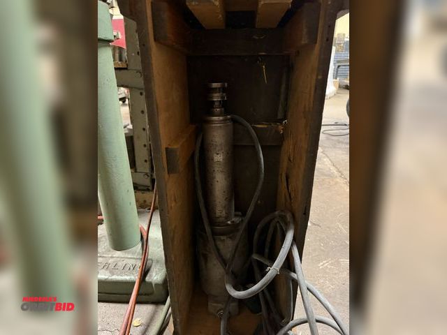 Lot 1-12462 - (1) Excell-O 3 phase, heavy duty grinder with wood case (case does not have a top).