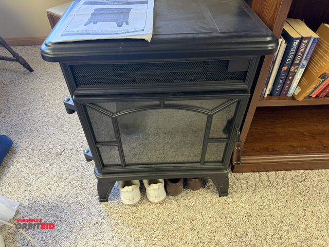 Lot 1-19210 - (1) Classic Flame, model CFI-550-0, electric heater.