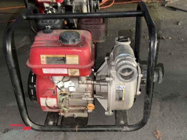 Lot 1-18811 - (1) Predator 2" trash pump (158 GPM), 212cc OHV gas engine, 2" intake/discharge, can pass soft solid...