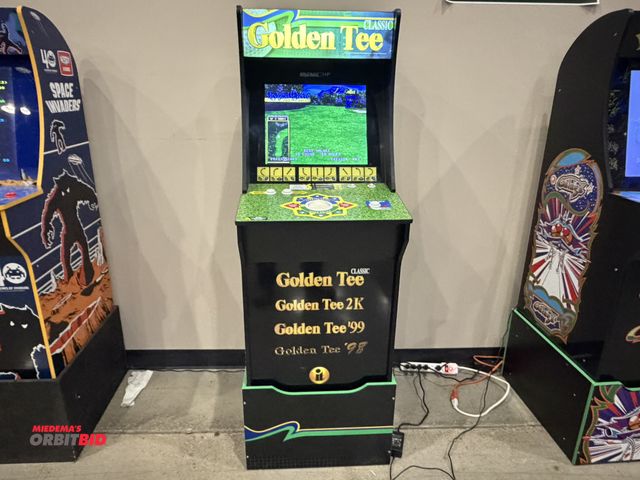 Lot 1-11189 - (1) Arcade 1-↑ model 7663 multi-game mini arcade game unit, "Golden Tee and Golden Tee 2K, Golden Te...