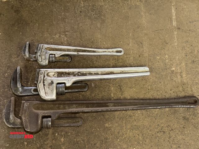 Lot 1-18142 - (1) Ridgid 36" pipe wrench, (1) Ridgid 36" (handle is broken to 12"), and (1) Ridgid 18" pipe wrench...