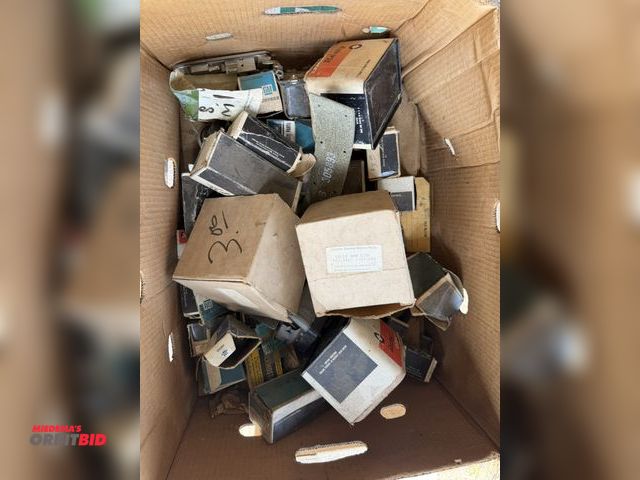 Lot 1-8570 - Lot of assorted vintage GM car parts.