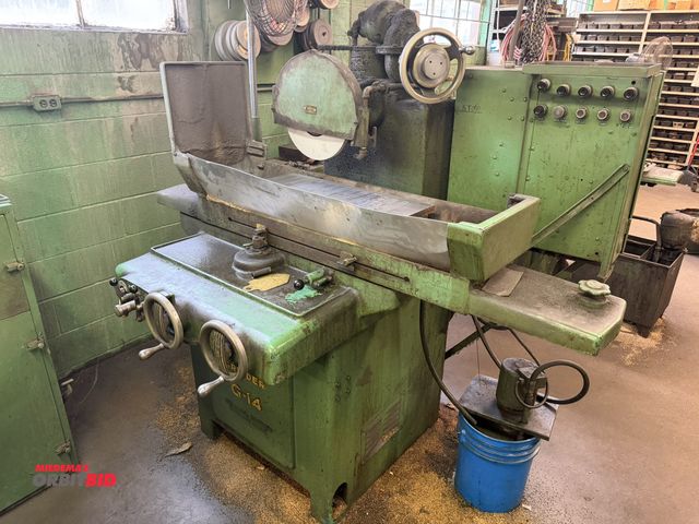 Lot 1-18528 - (1) DoAll, model G14, 14" surface grinder with a 24.5" width x 9" depth magnetic chuck, push button ...
