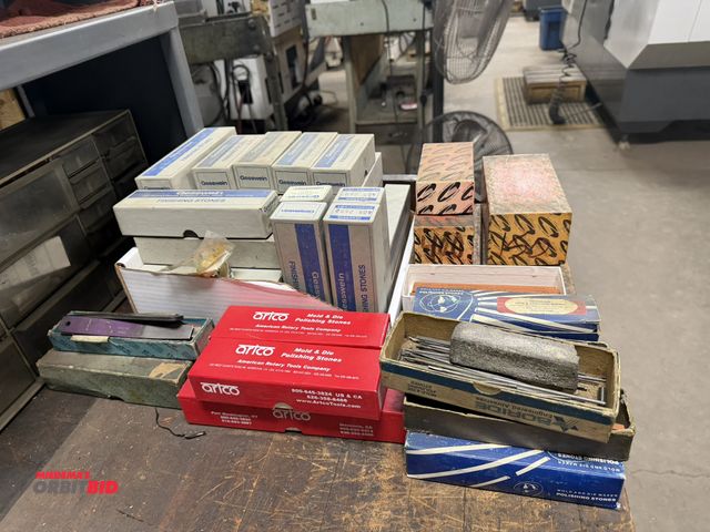 Lot 1-1928 - Large lot of assorted finishing stones, includes a 18" width x 8.5" height x 6" depth hardware stora...