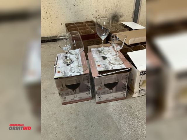 Lot 1-12543 - Variety of wine glasses, not all boxes are complete sets