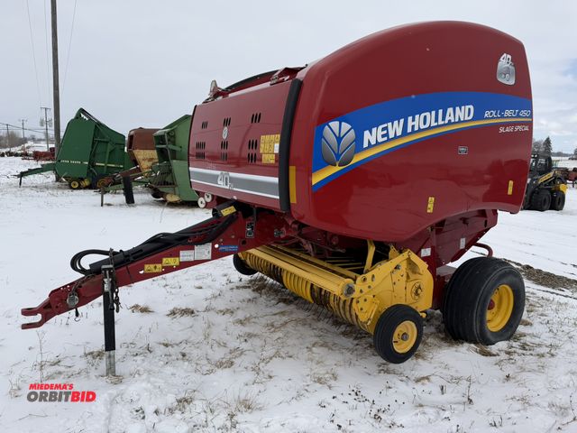 Lot 1-11714 - (1) 2015 New Holland Roll Belt 450 silage special round baler, Product ID #YFN186334, both net and t...