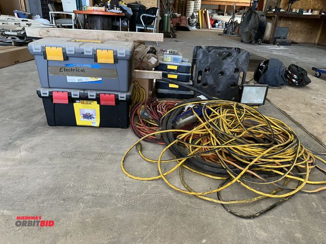 Lot 1-14166 - Large lot of assorted electrician and building related items, includes outlet boxes, various fastene...