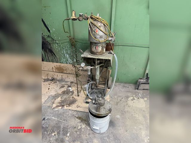 Lot 1-17245 - (1) Graco Bulldog airless paint sprayer with a cart, working condition unknown.