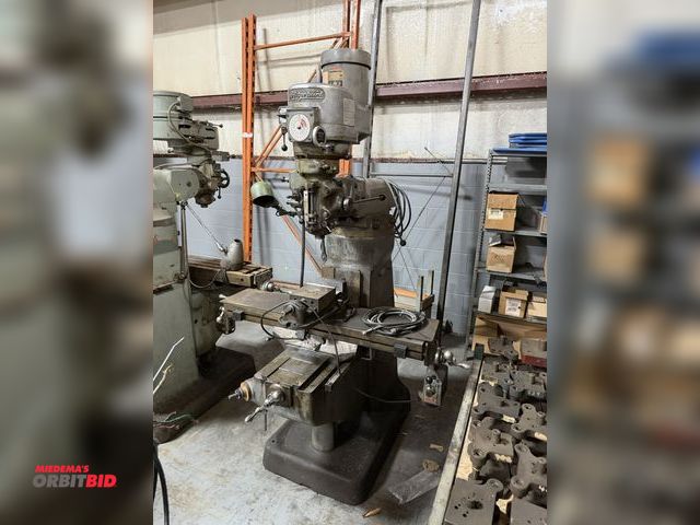 Lot 1-18797 - (1) Bridgeport vertical mill, 1.5 HP, 3 phase motor, S/N 154107, T-slot table, approx. 42.5" long x ...