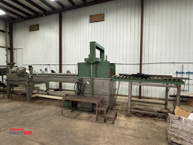 Lot 1-6819 - (1) Apple Water Bin Dump.