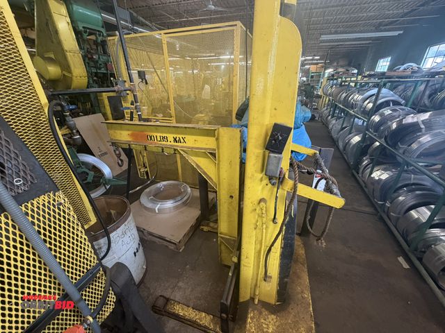 Lot 1-18738 - (1) Big Joe, model 2018-T9 S, 2000 lb. capacity, 12V electric lift, S/N 65335, non-working condition...