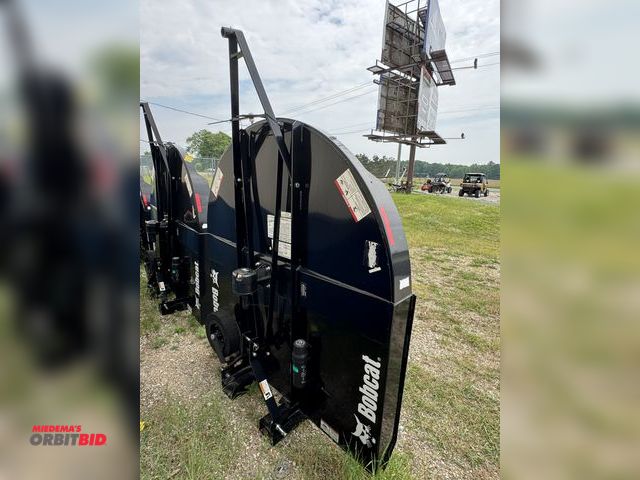 Lot 1-6551 - (1) Bob Cat 72" rotary cutter/brush hog, 3 point, PTO, S/N B4UP01502, unused, new condition.