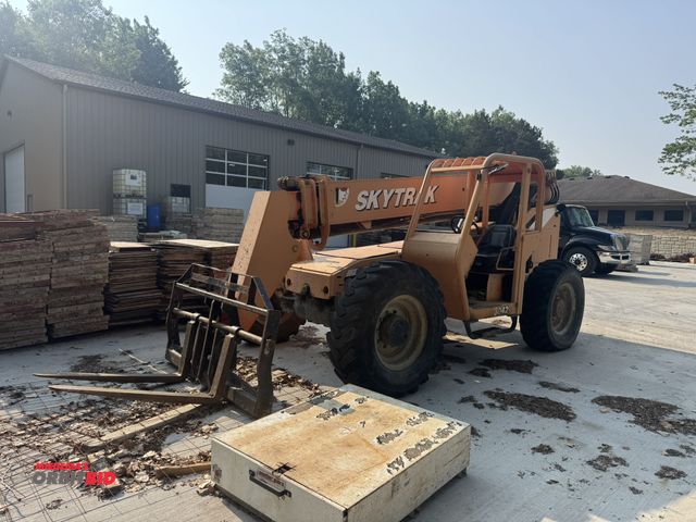 Lot 1-11140 - 2006 Sky Trak 8042 Telehandler