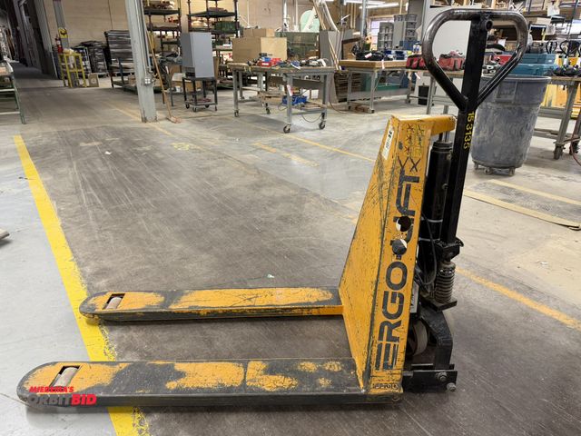 Lot 1-16255 - (1) Lift-Rite, model ERGO3000, 12V, 3000 lb. capacity electric pallet jack, in working condition, wi...