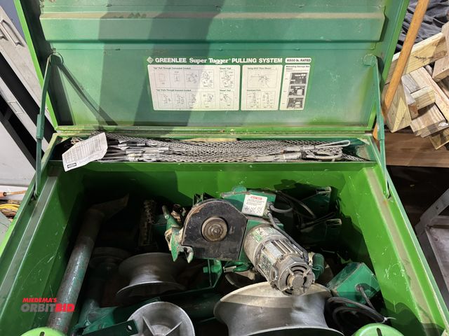 Lot 1-4315 - (1) Greenlee Super Tugger pulling system, with Greenlee 3048 storage box, 6500 lb. rating, appears t...