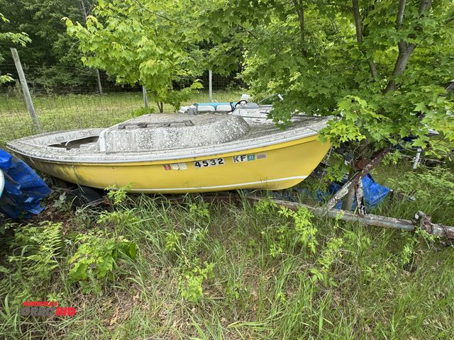 Lot 1-6579 - (1) American Fiberglass Corporation sail boat, no visible ID tag, for parts or repair.