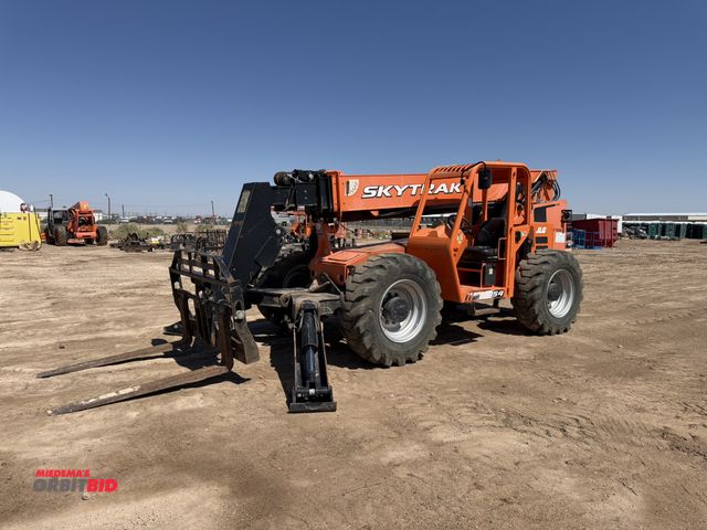 Lot 1-18112 - **REMOVED FROM AUCTION**JLG/Skytrak 10054 Telescoping Boom Rough Terrain Lift Truck